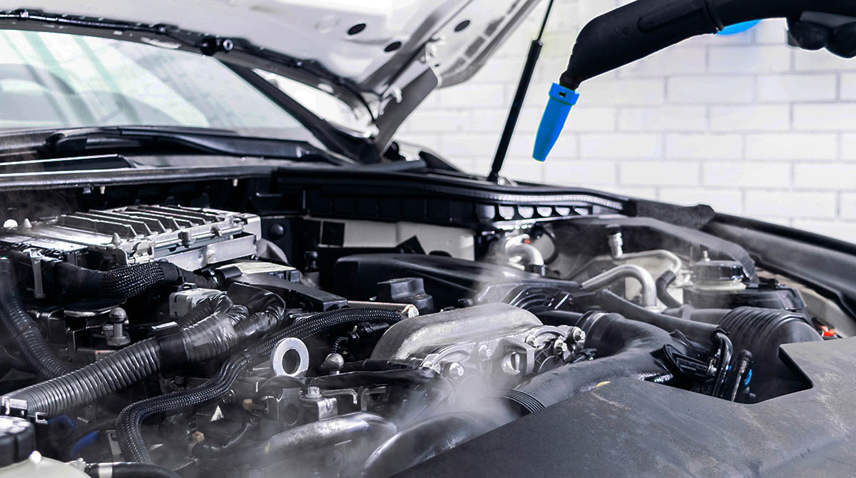 How Dry Ice Blasting Cleans and Restores Cars