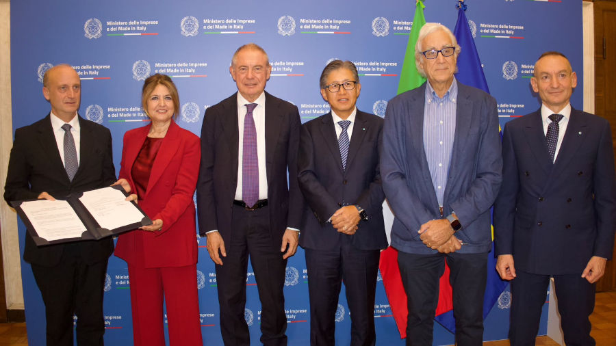 Il Gruppo Nippon Sanso Holdings e MIMIT firmano un accordo sugli investimenti nel settore dell’elettronica e dei semiconduttori